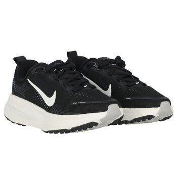 حذاء رياضي فوميرو 18 جي اس  بالشعار باللون الأسود