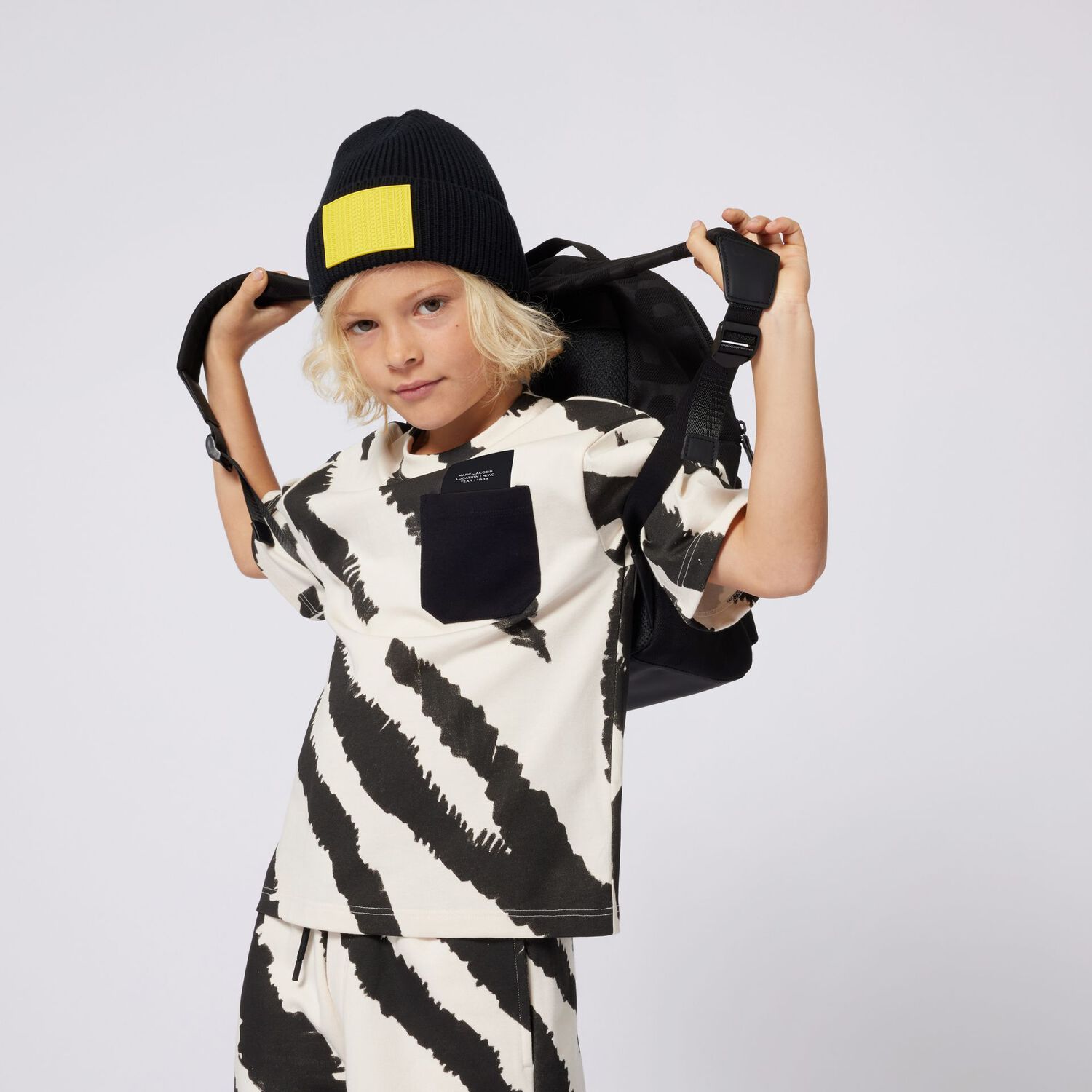 شورت مخطط  بالأسود والعاجي للأولاد, 1, hi-res