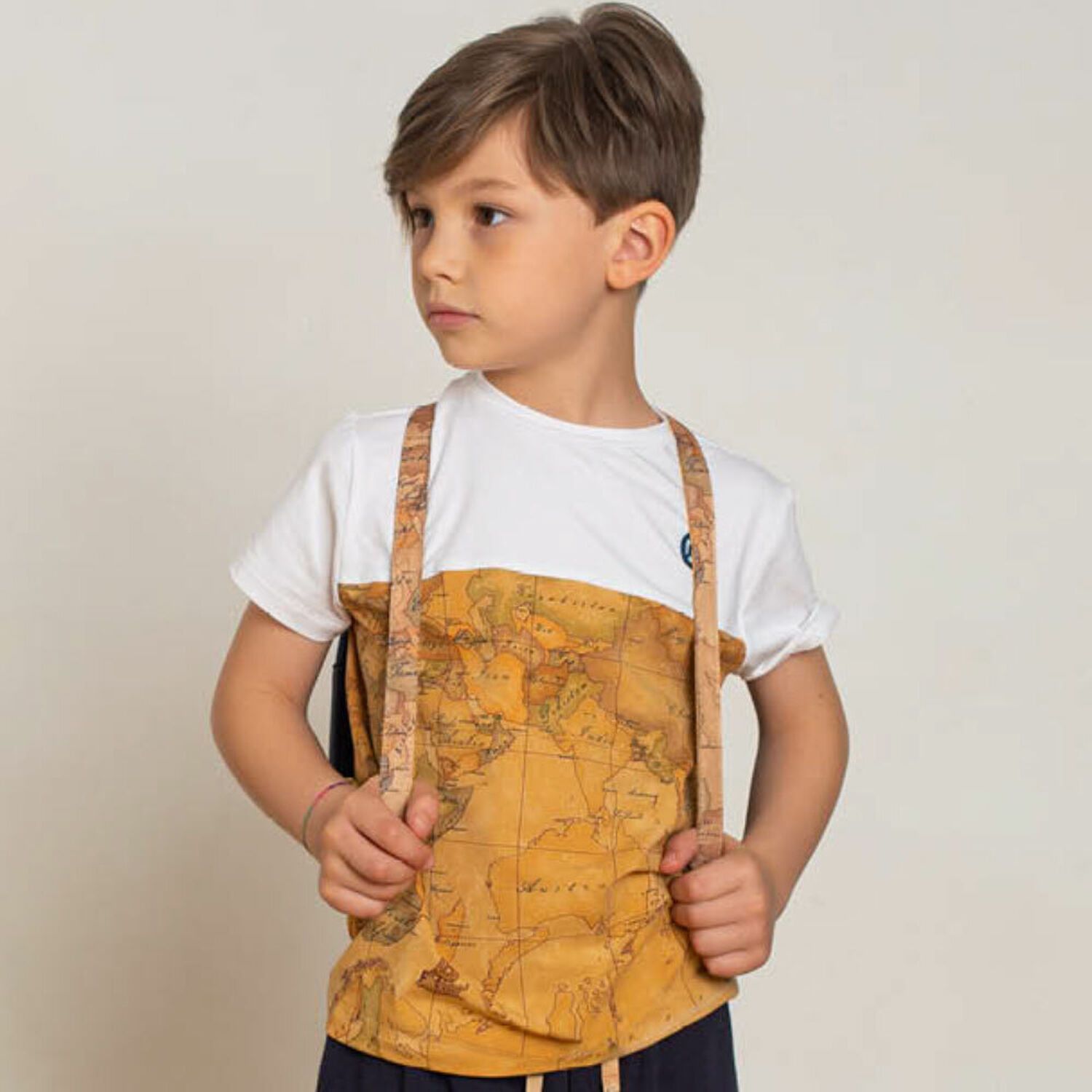 تيشيرت بطبعة خريطة باللون الأبيض والبيج للأولاد, 1, hi-res