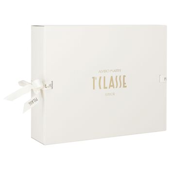 طقم هدايا ملابس اطفال بنقشة خريطة جغرافية باللونين الابيض و الوردي للبنات 