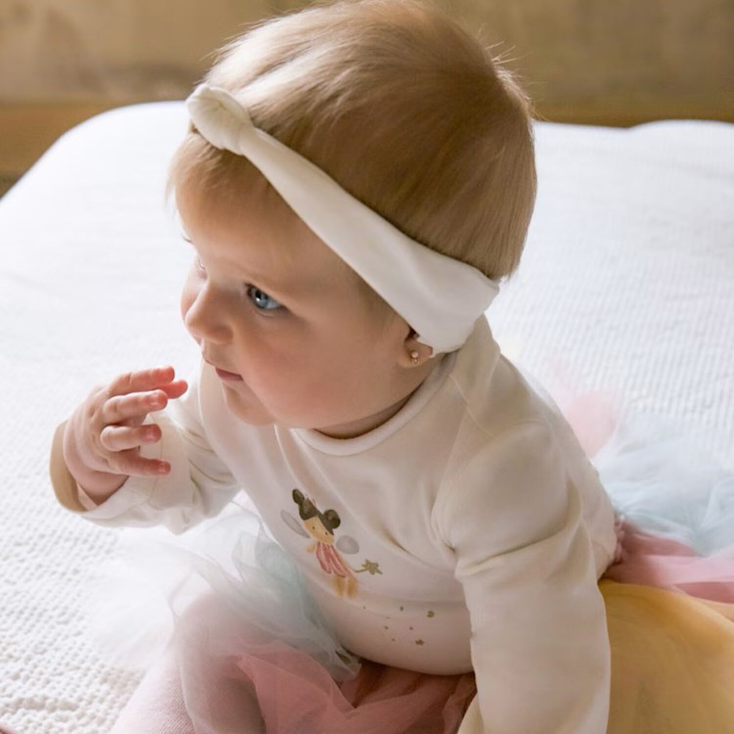 طقم بودي سوت وتوتو للبنات باللون العاجي  (3 قطع), 1, hi-res