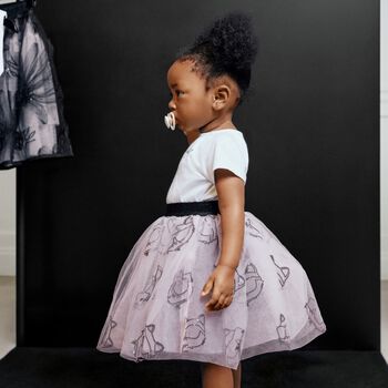 طقم تنورة تول بنات بشعار شوبّيت باللون الأبيض و الوردي