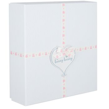 طقم هدايا ملابس اطفال مزينة بتيدي بير باللونين الابيض و الوردي 