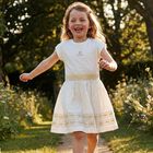 فستان باللون الأبيض بشعار للبنات, 1, hi-res