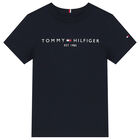 طقم شورت أولاد بالشعار باللون الكحلي, 1, hi-res