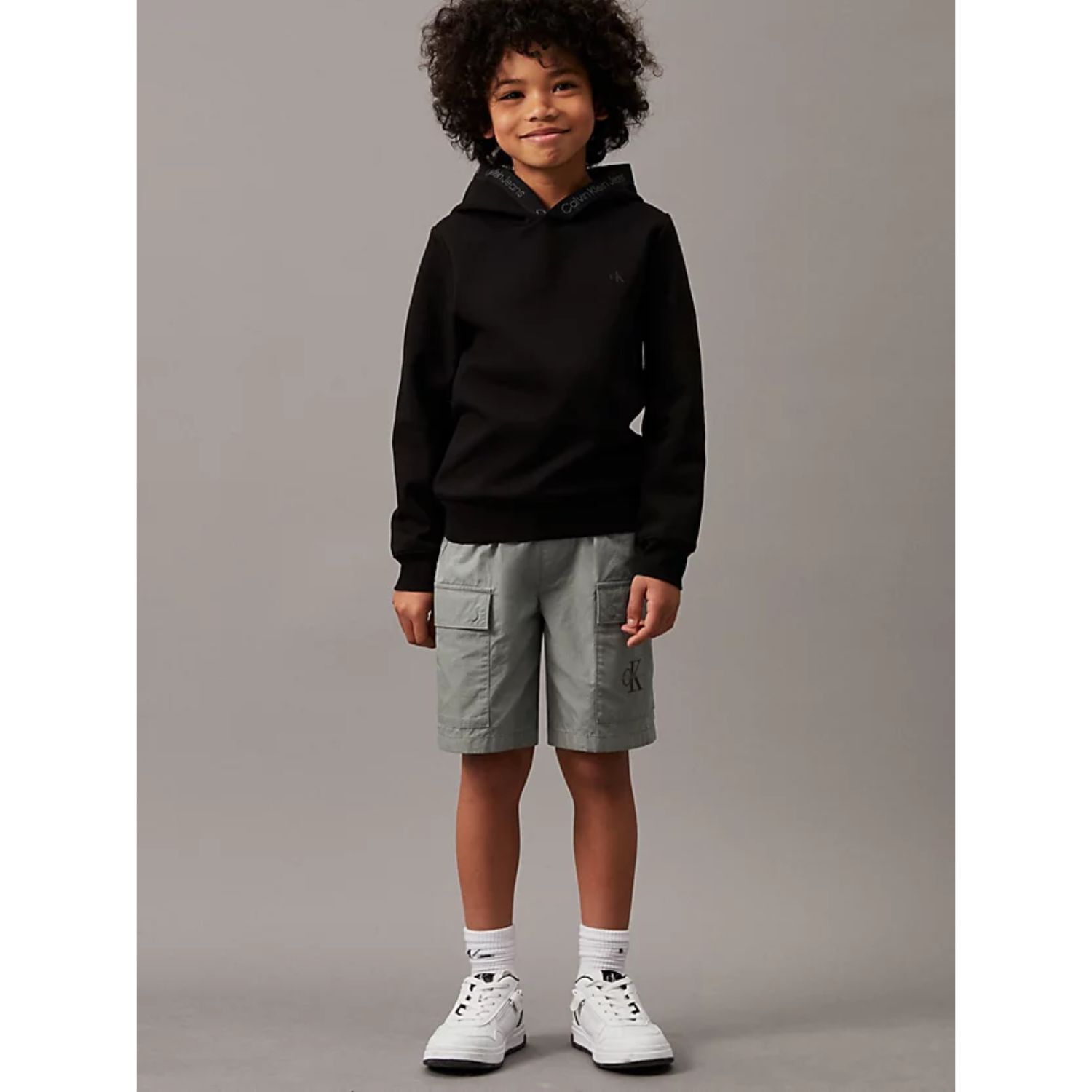 طقم شورت أولاد بالشعار باللون  الأخضر , 1, hi-res