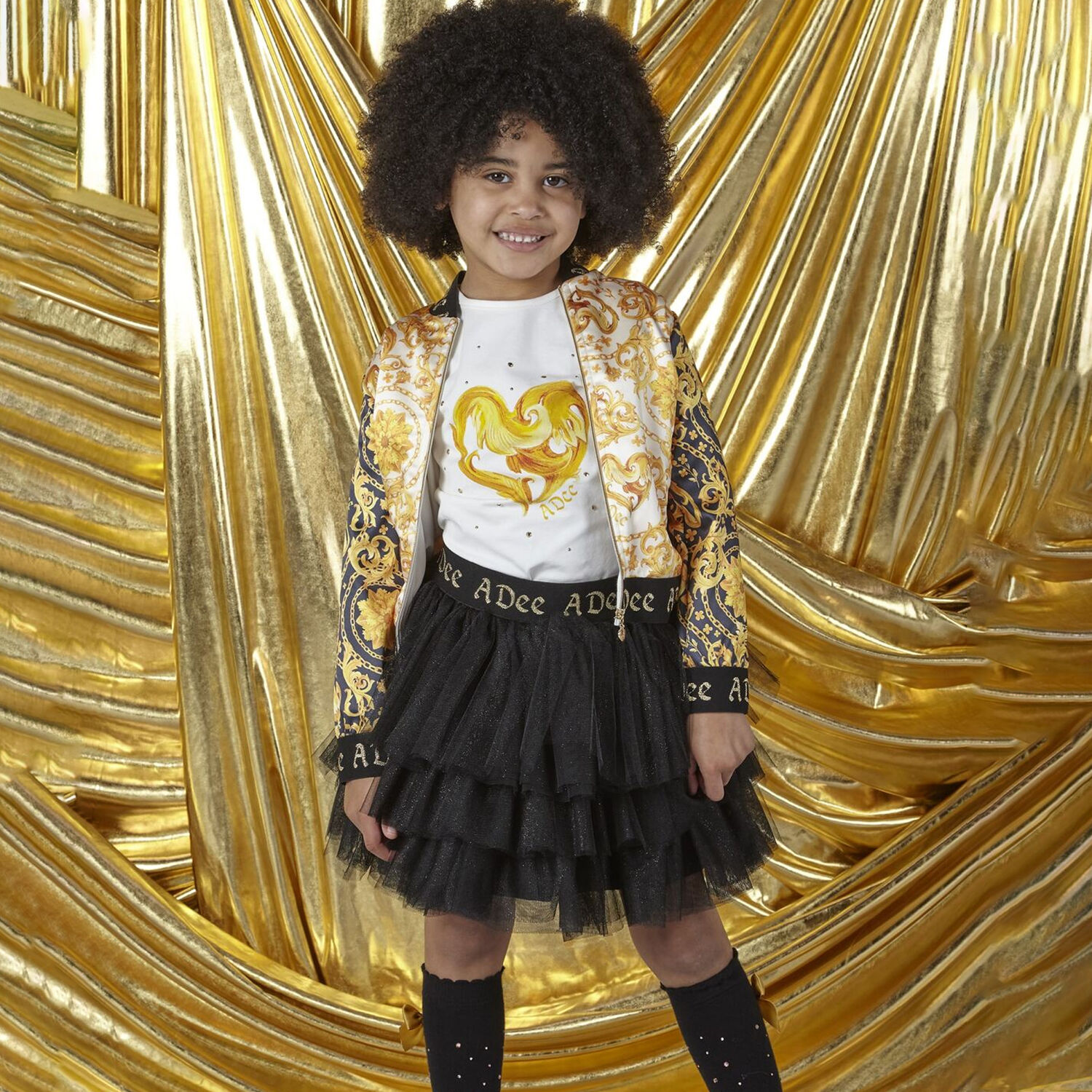 طقم تنورة بنات بالشعار باللون الاسود والابيض, 1, hi-res image number null