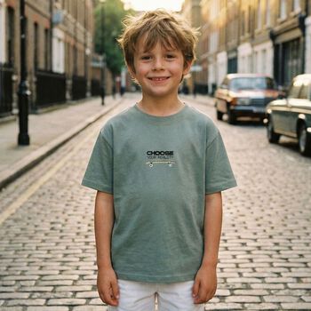 تيشيرت سكيت باللون الأخضر للأولاد