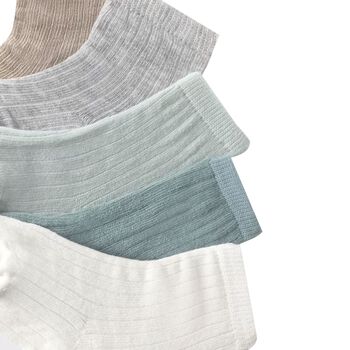 مجموعه جوارب اطفال باللون البيج والعاجى والاخضر ( 6 قطع ) , 2 مجموعه جوارب اطفال باللون البيج والعاجى والاخضر ( 6 قطع )