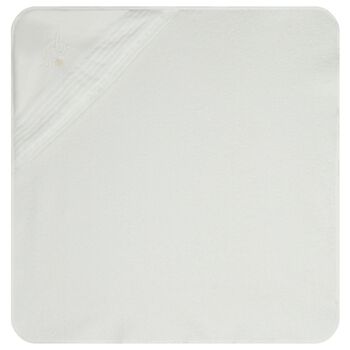 منشفة أطفال بغطاء رأس وشعار باللون الابيض