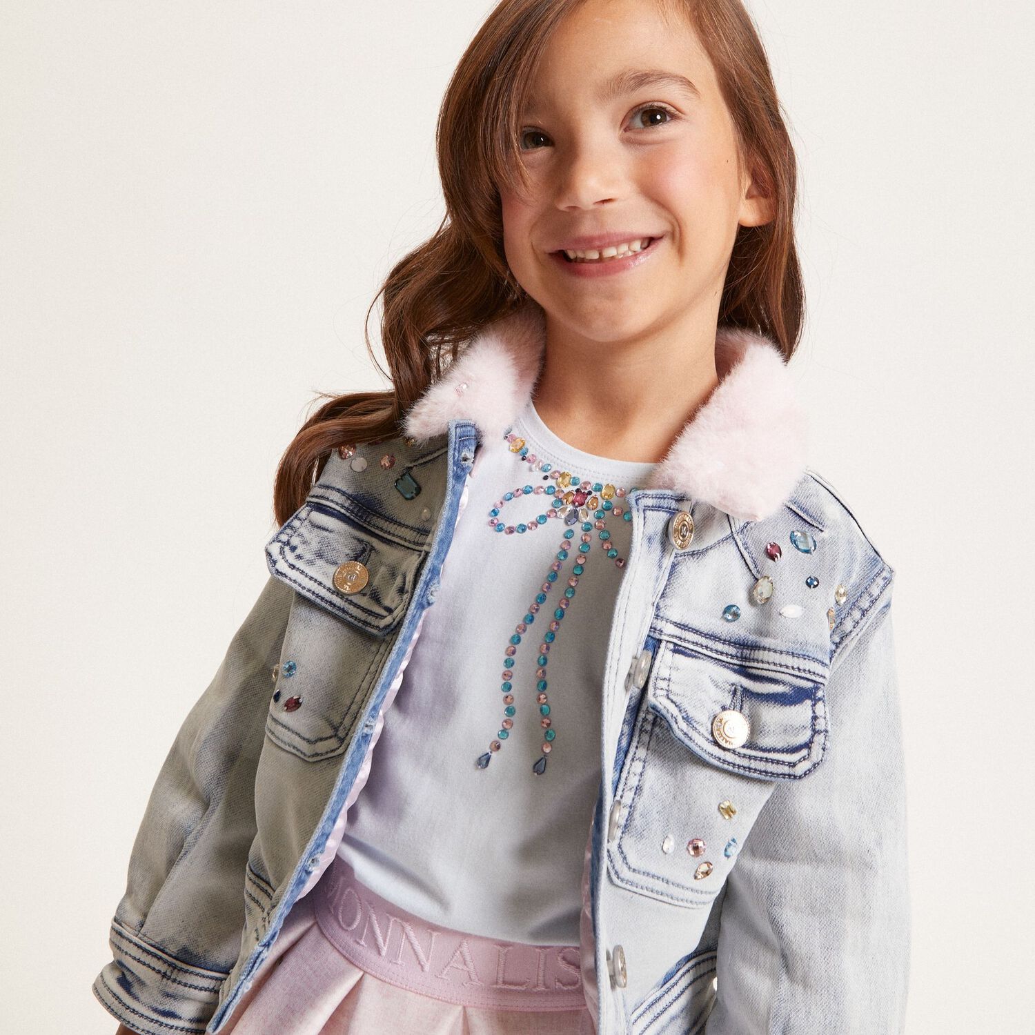 طقم تنورة بطبعة الجواهر للبنات باللون العاجي والوردي والأزرق, 1, hi-res