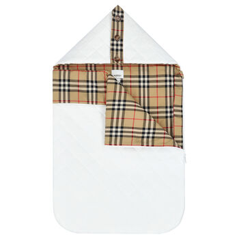 White & Checked Baby Nest