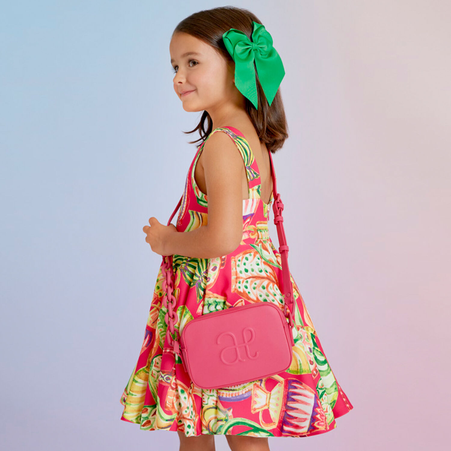 حقيبة جلد بالشعار باللون الوردي, 3, hi-res