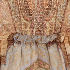 فستان باللون بيج للبنات بنقشة بيزلي متعدد الطبقات مكشكش, 1, hi-res