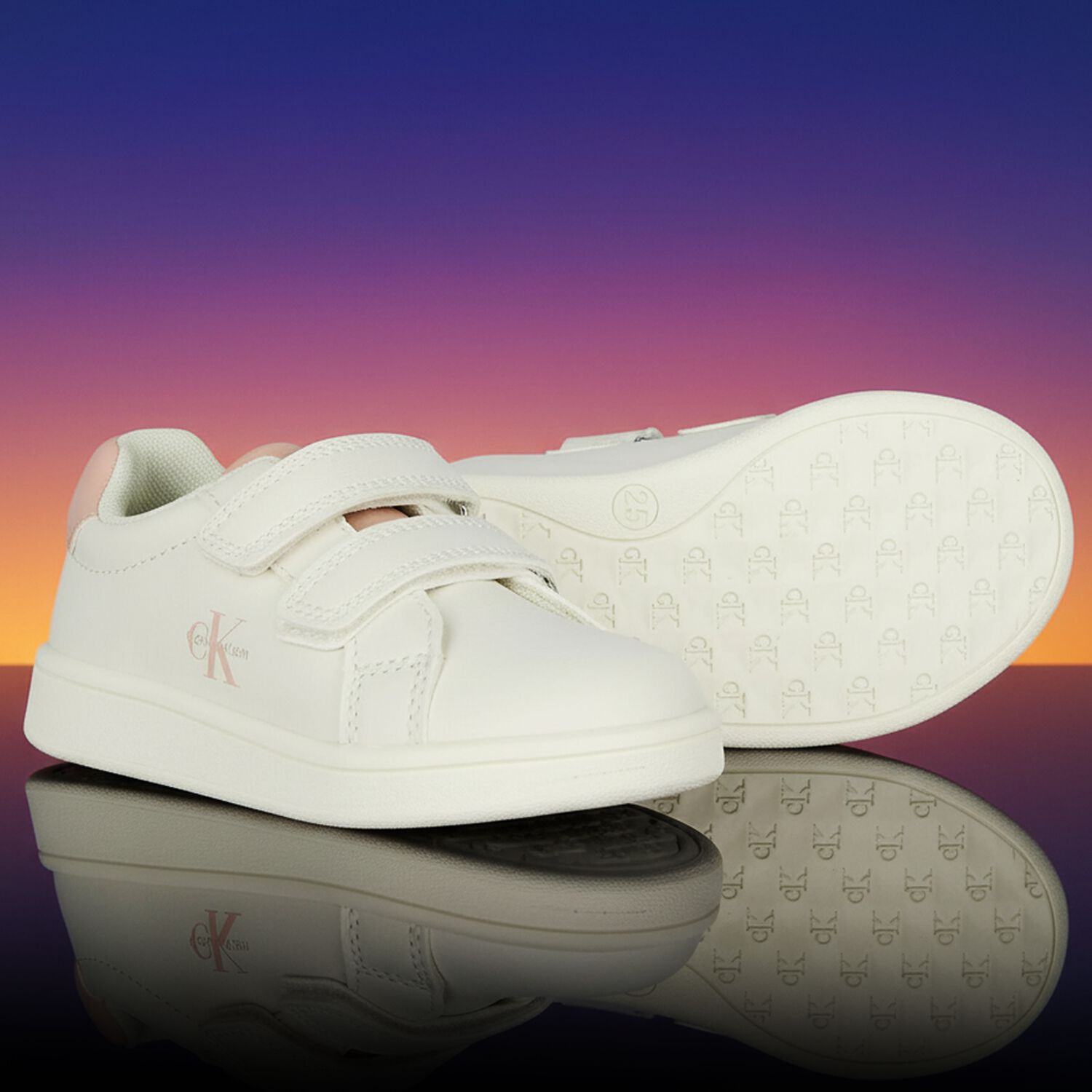 Girls White & Pink Logo Trainers , 1, hi-res