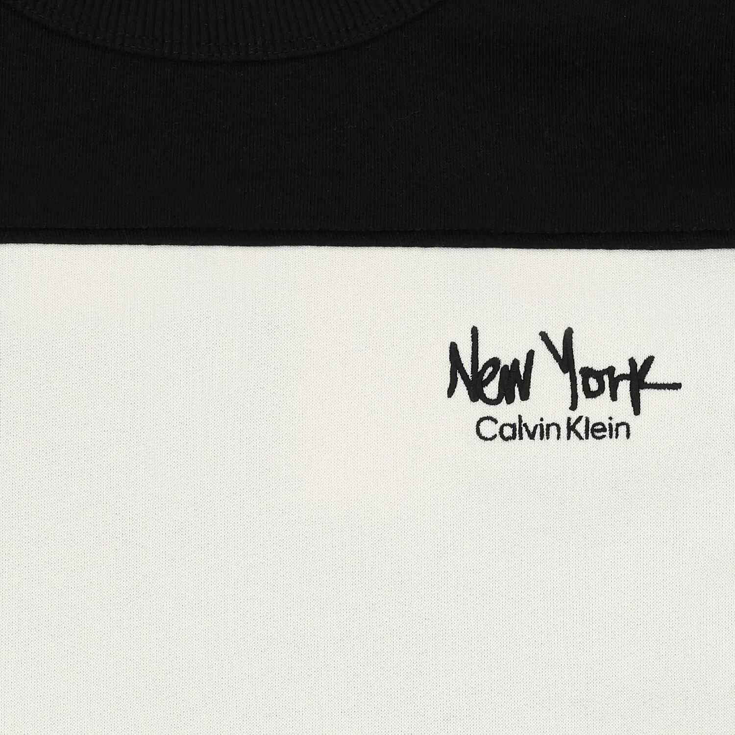 بدلة رياضية بالشعار  باللون الأسود والعاجي , 1, hi-res image number null