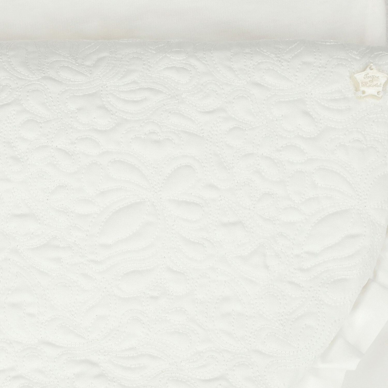 White & Gold D&eacute;licatesse Baby Nest , 2, hi-res