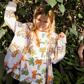 تيشيرت بطبعة أشجار نخيل باللون الابيض للبنات