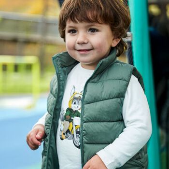 توب اولاد باكمام طويله بطبعه ثعلب باللون العاجى 