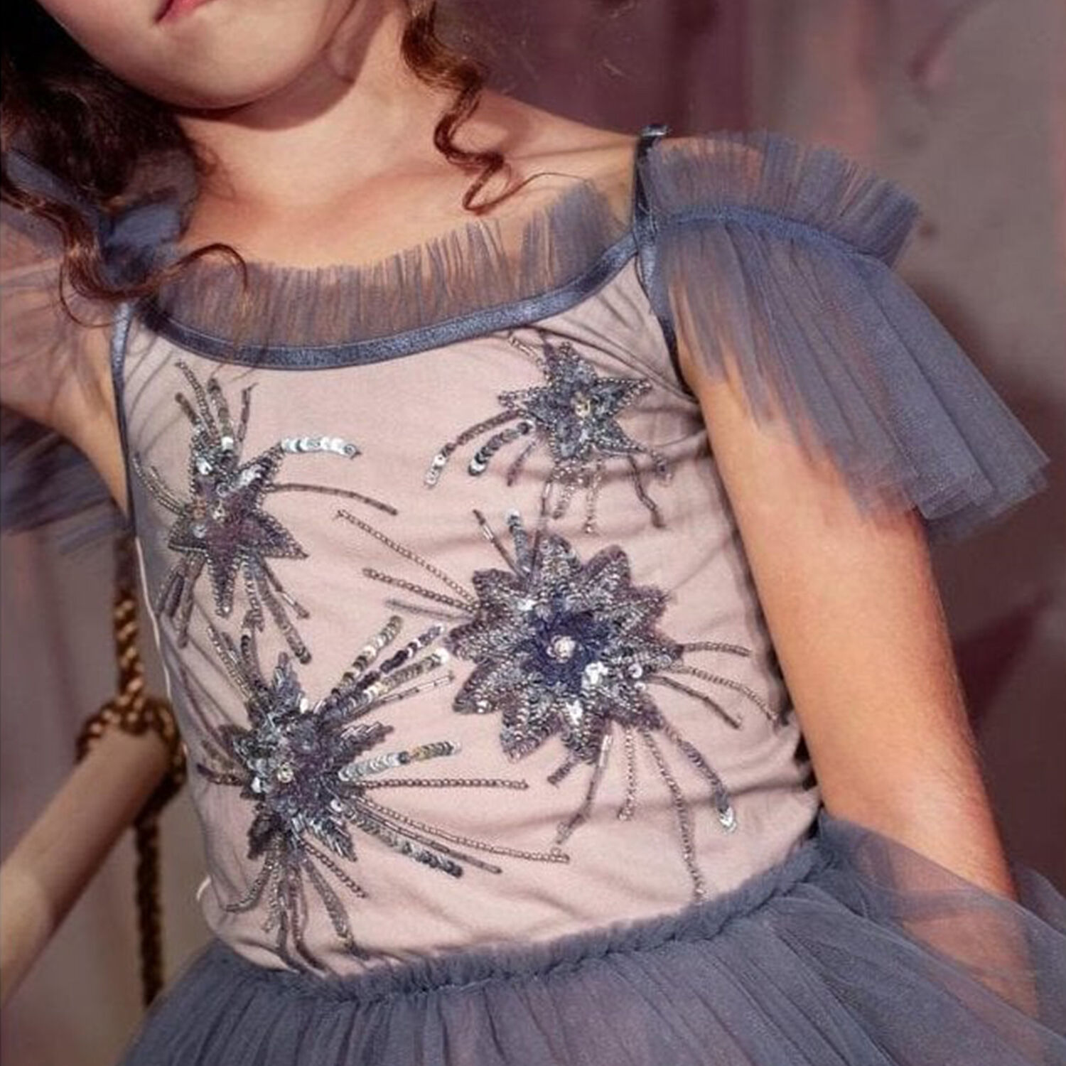 فستان تول باللون الرمادي, 1, hi-res image number null