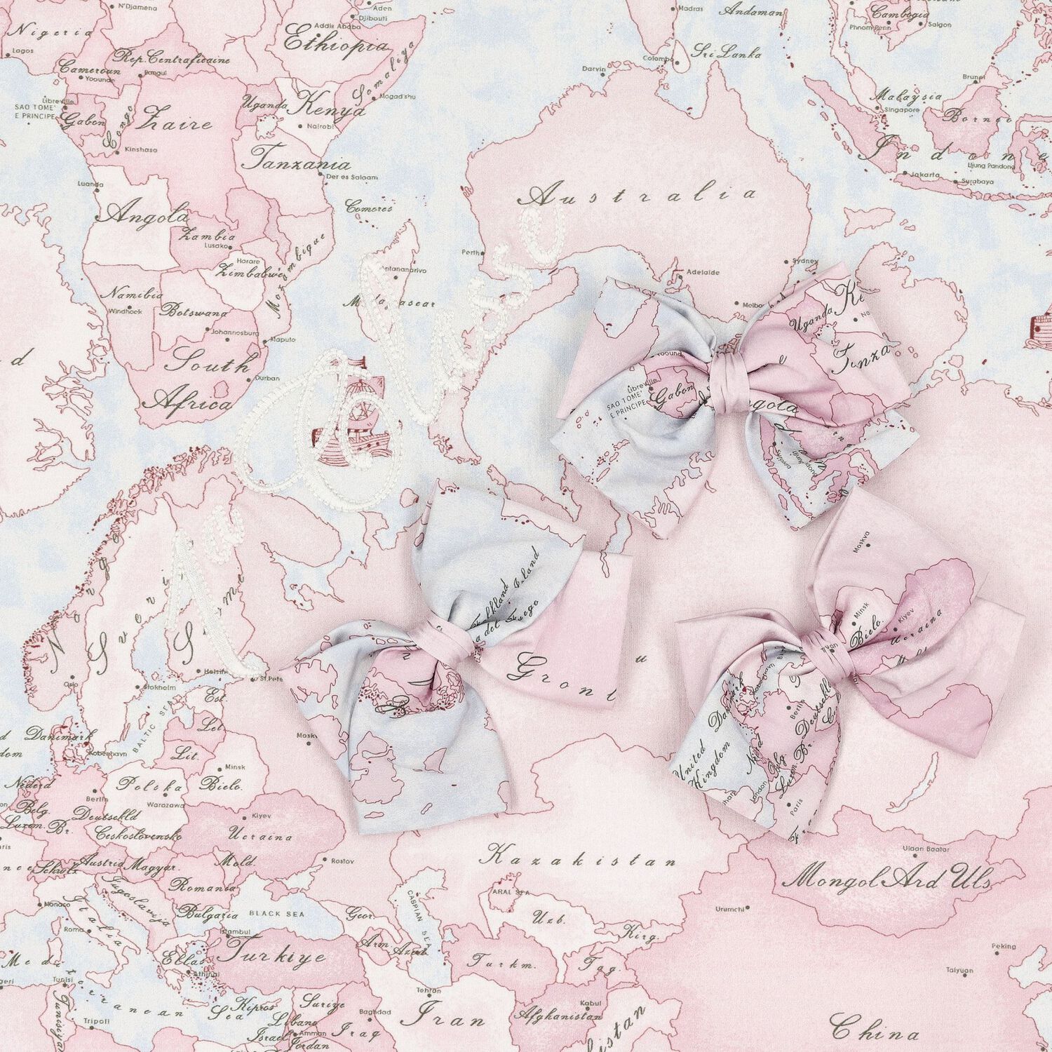 بطانية بنات بطبعة خريطة باللون العاجي والوردي والأزرق , 1, hi-res