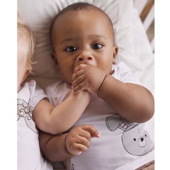 طقم شورت أولاد بطبعة الدب والأرنب للأطفال