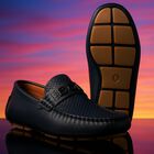 حذاء أولاد موكاسين بالشعار باللون الكحلي, 2, hi-res