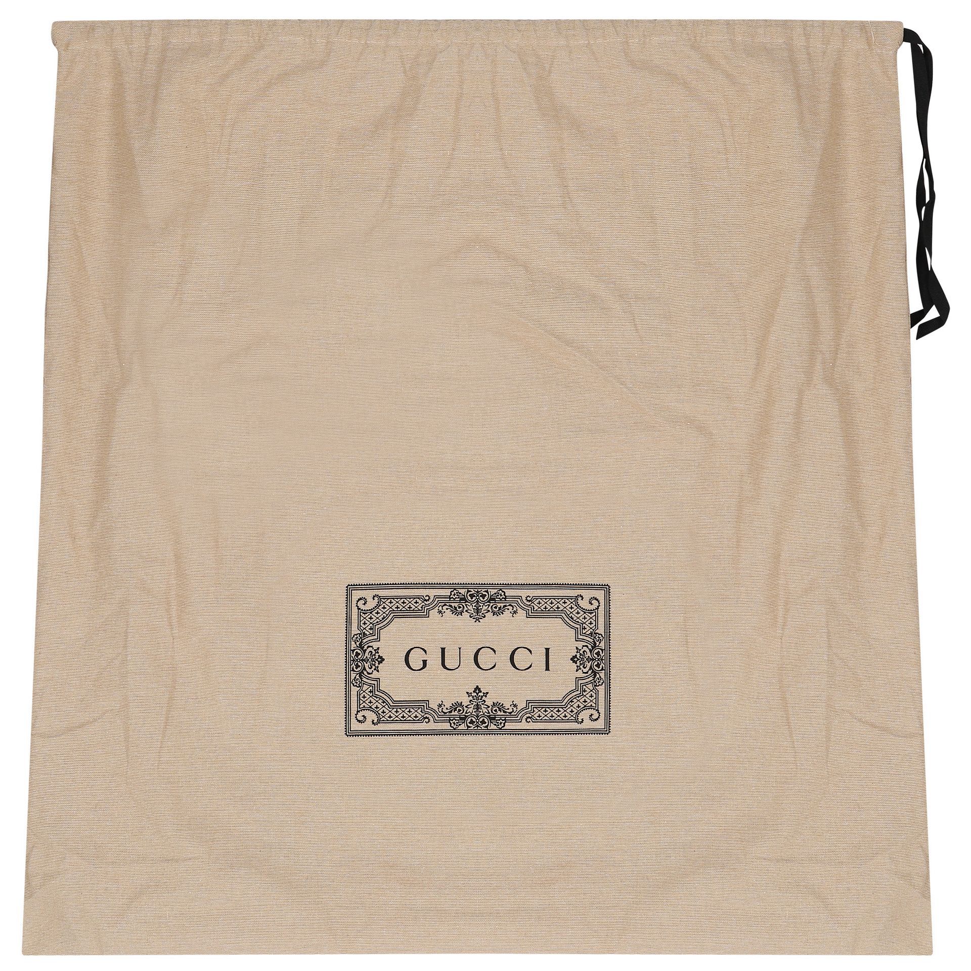 Dust bag supreme store