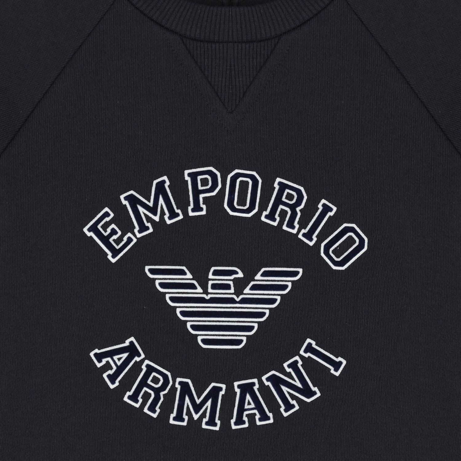 بدلة أولاد رياضية بالشعار باللون الكحلي, 1, hi-res