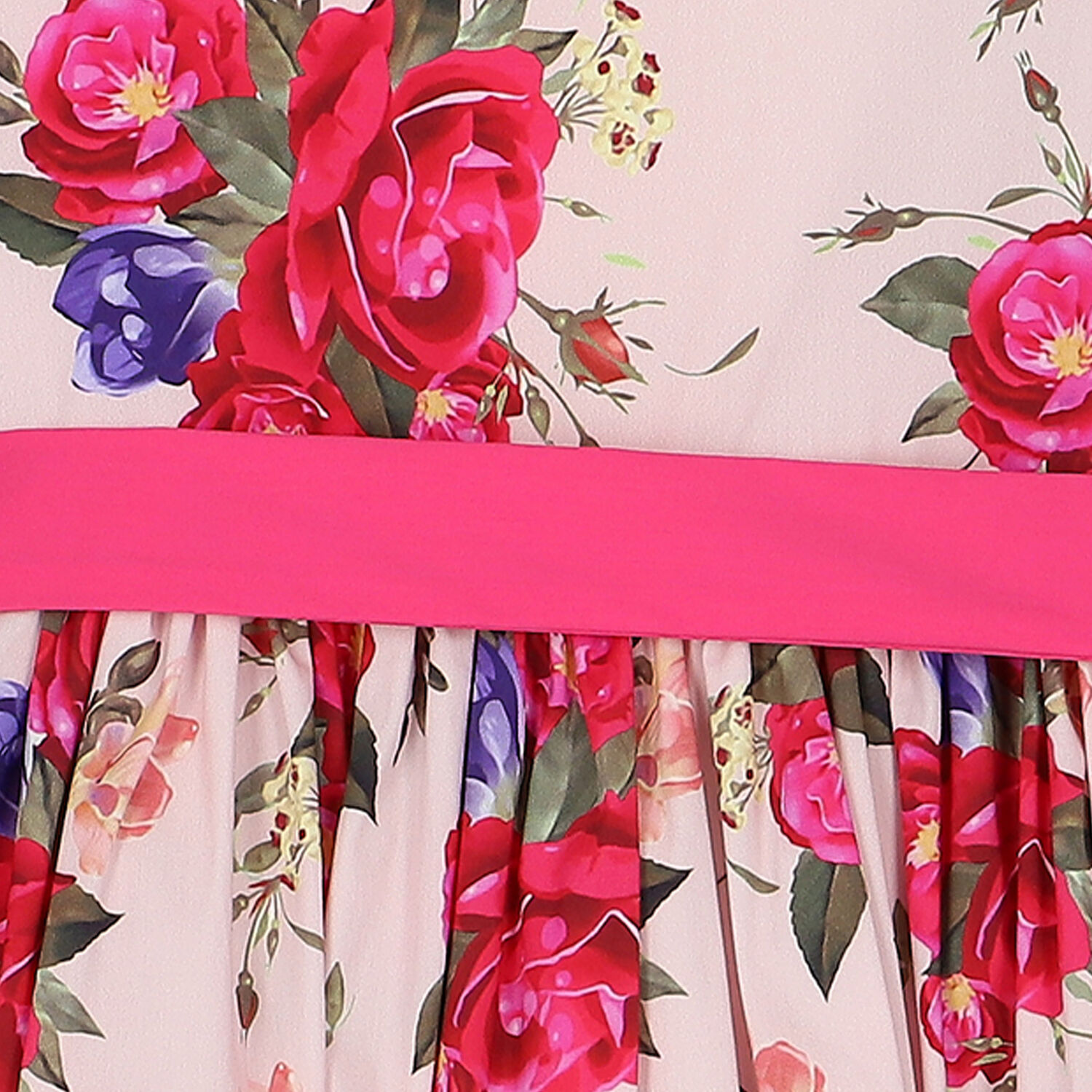 فستان باللون الوردي, 1, hi-res image number null