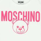 تيشيرت بالشعار باللون الابيض للبنات, 3, hi-res