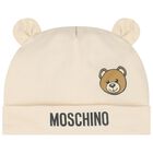 طقم هدايا أفرول بقبعة ومريلة بشعار الدب تيدي باللون البيج, 2, hi-res