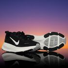 حذاء رياضي فوميرو 18 جي اس  بالشعار باللون الأسود, 1, hi-res