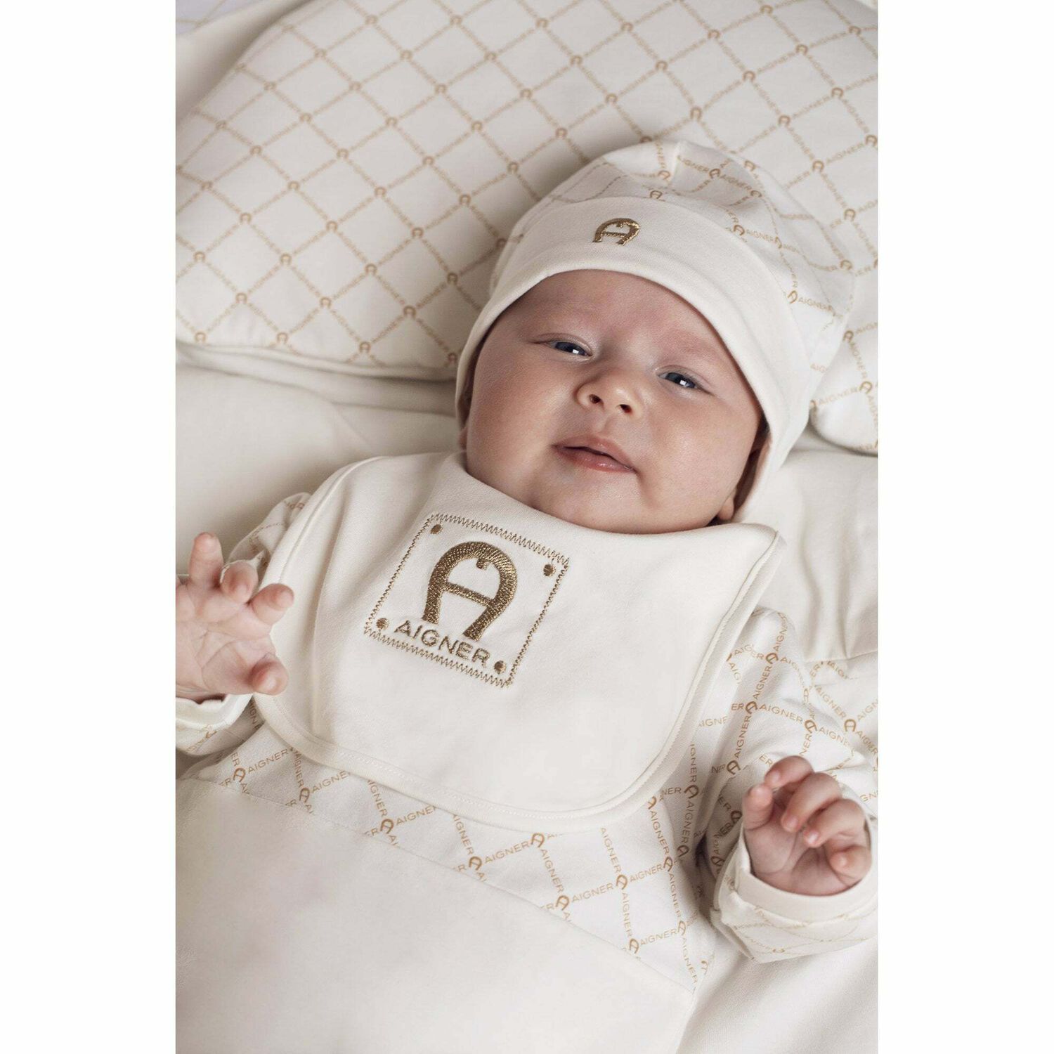 Ivory & Gold Logo Baby Nest, 1, hi-res image number null