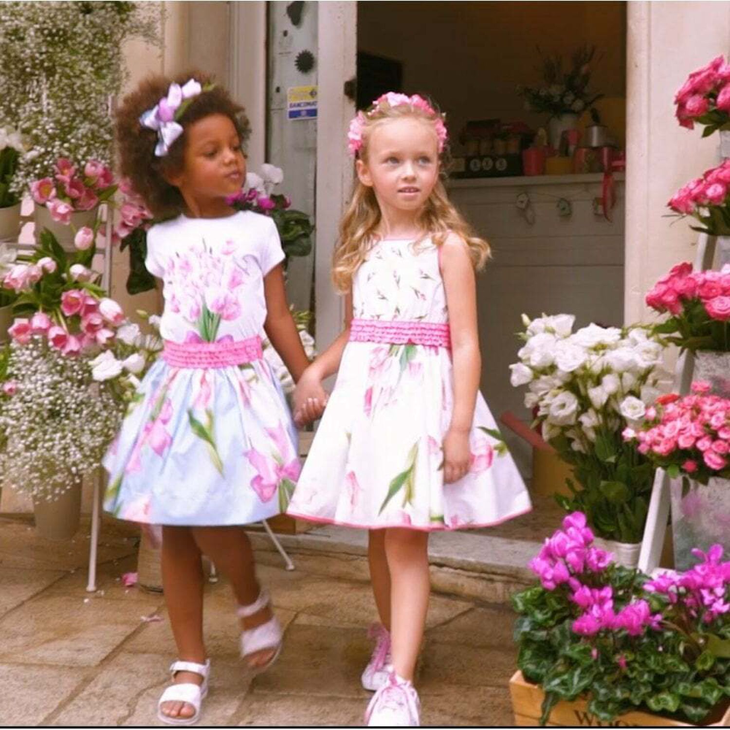 فستان  بطبعة زهور التوليب باللون الابيض للبنات , 1, hi-res