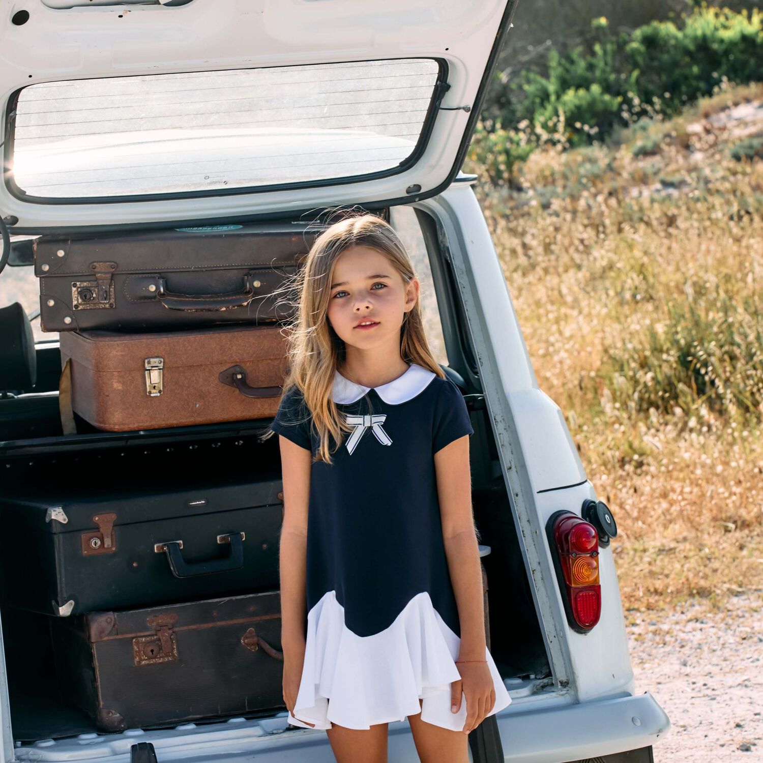 فستان بنات باللون الكحلي والأبيض, 1, hi-res