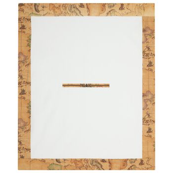 بطانية أطفال بنقشة خريطة جغرافية باللون الأبيض والبيج