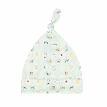 قبعة اطفال مطبعة باللون الاخضر والابيض