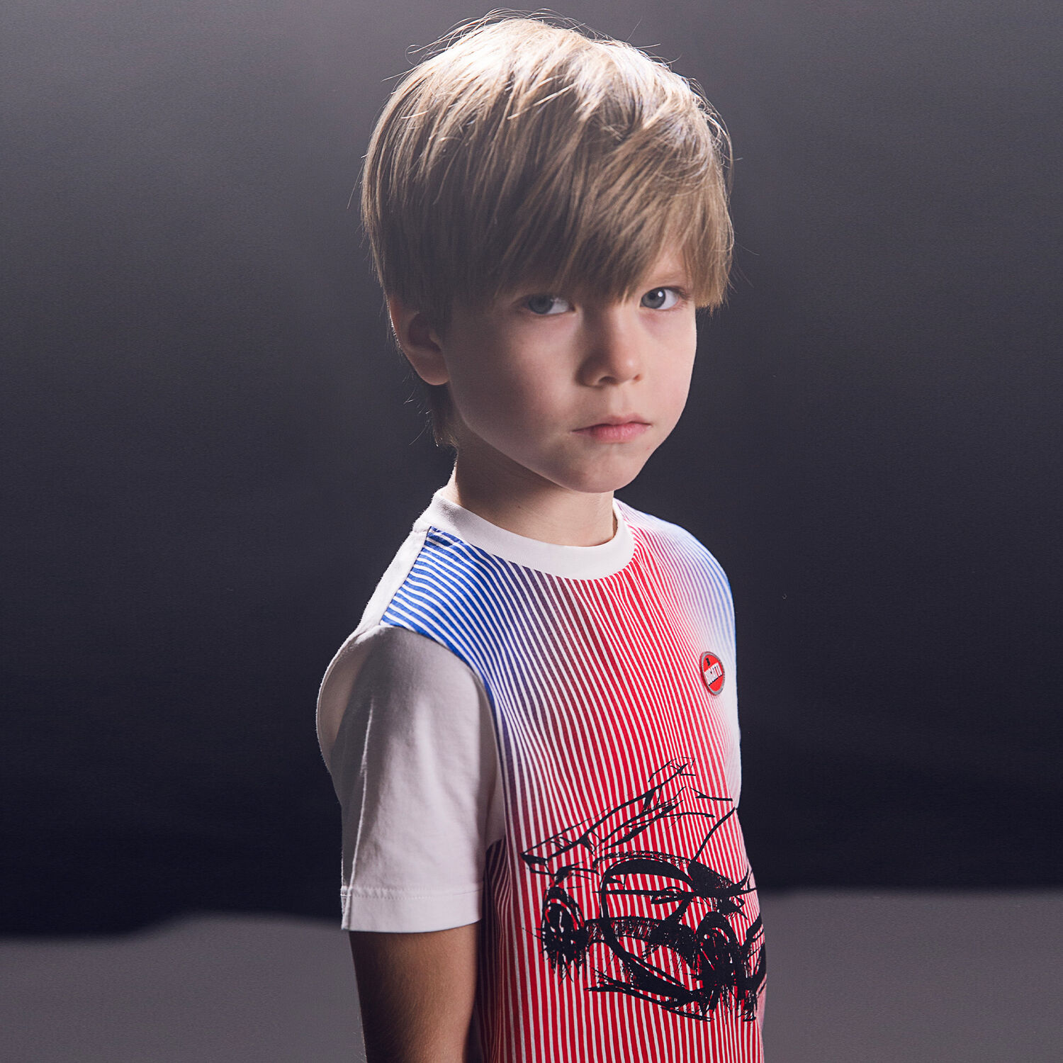 تيشيرت بالشعار باللون الأبيض للأولاد, 1, hi-res