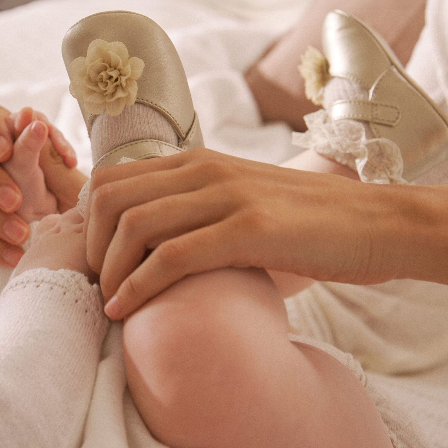 Baby Girls Gold Flower Pre Walker Shoes, 1, hi-res