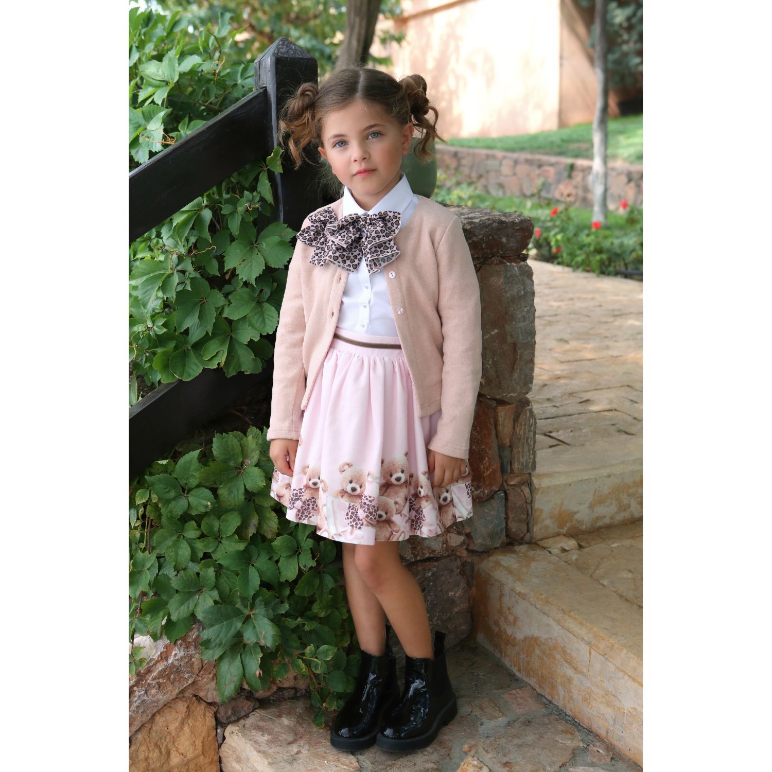 طقم بنات تنورة بشعار تيدي باللون الأبيض والوردى , 1, hi-res image number null