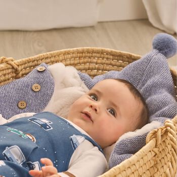 مدس أولاد منسوج بالشعار باللون  الأزرق 