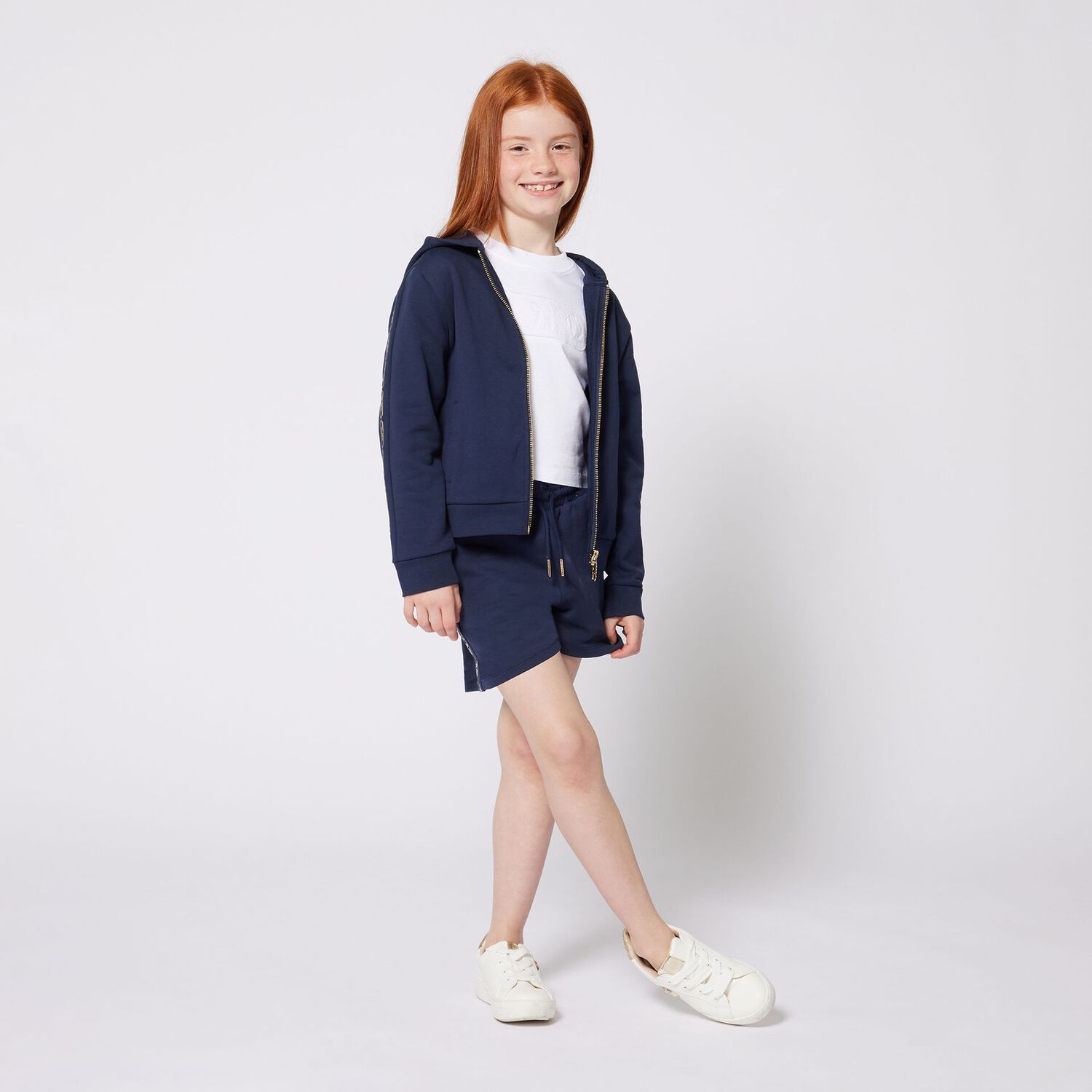 توب هودي بنات بسحاب بالشعار باللون الكحلى, 2, hi-res image number null