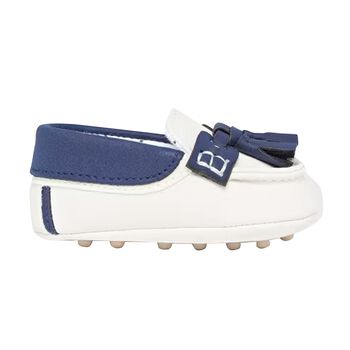 حذاء أولاد موكاسين باللون الأبيض والأزرق