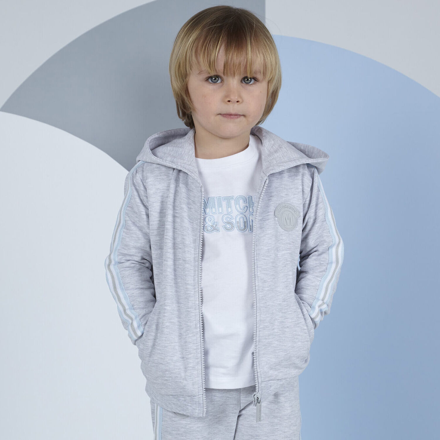 توب أولاد بأكمام بالشعار باللون الابيض, 1, hi-res image number null