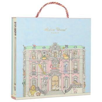 طقم هدايا لفافة ومريلة للأولاد تويل دى جوى باللون الابيض والازرق 