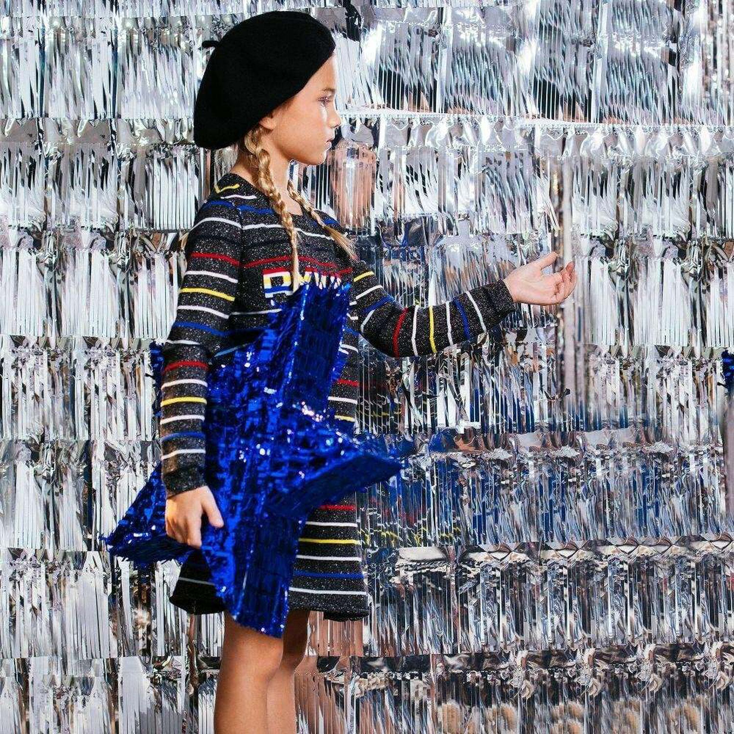 فستان مخطط باللون الاسود اللامع, 1, hi-res image number null