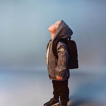 حقيبة ظهر من الجلد الصناعي باللون الأسود 