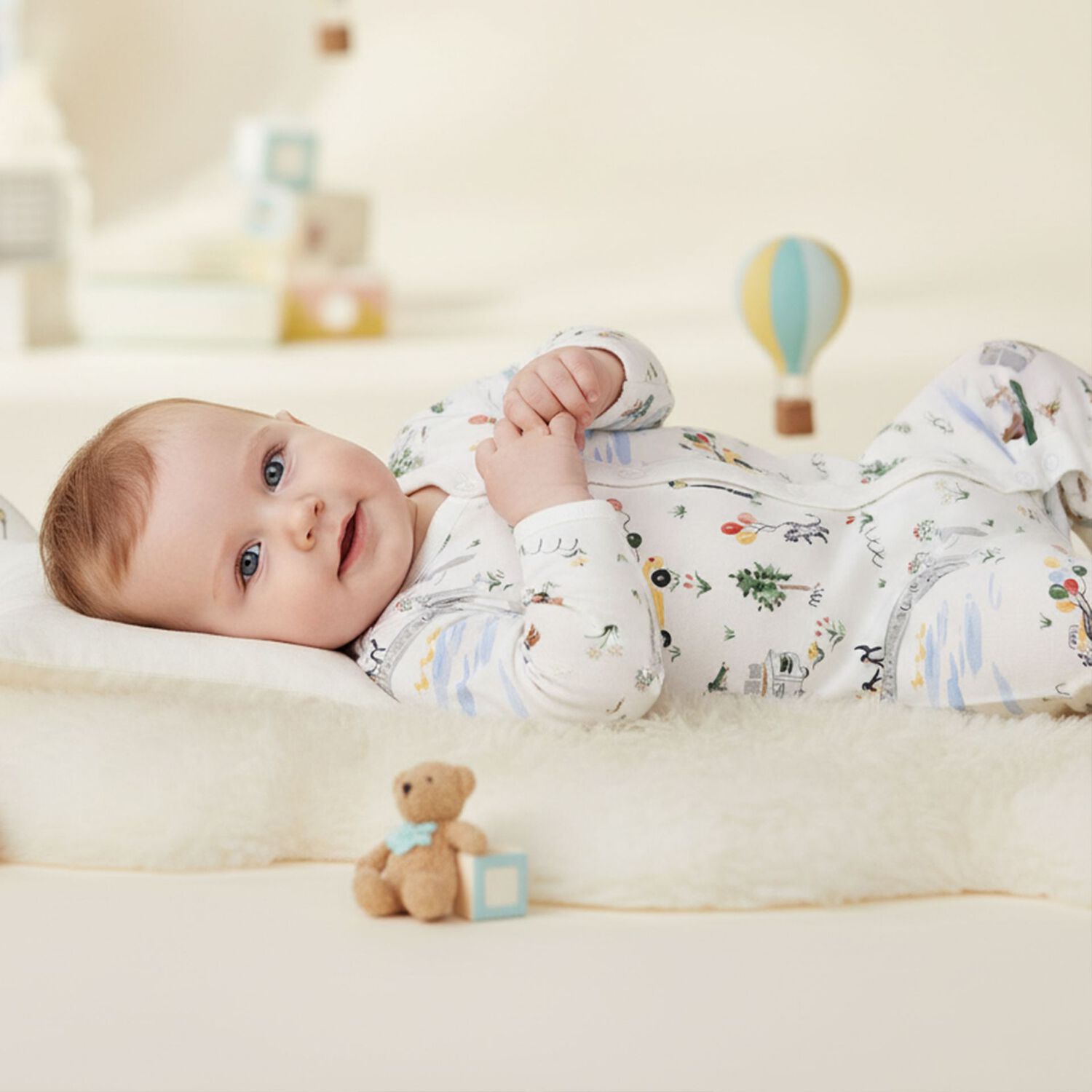 أفرول بطبعة سنترال بارك باللون العاجي, 1, hi-res