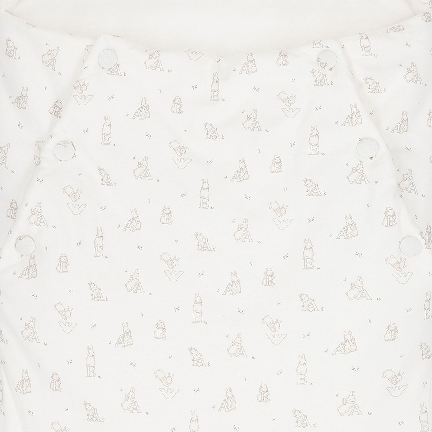 مدس الطفل باللون  العاجي مع الأبجدية والأرنب, 2, hi-res